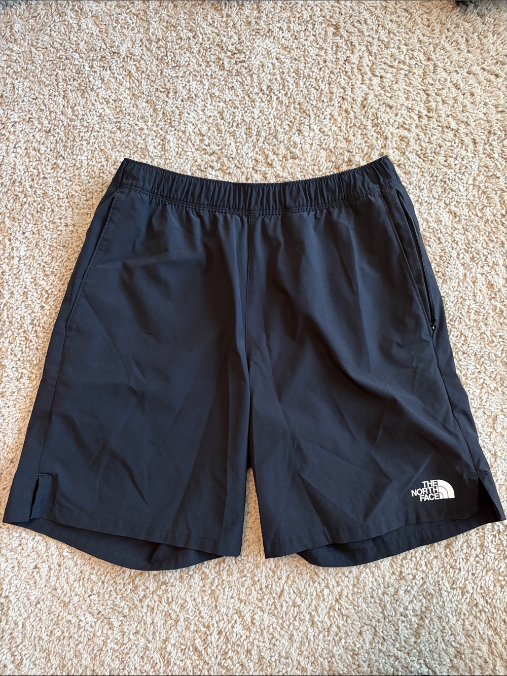 The North Face men’s size small black shorts. Hiking, sports, casual.
